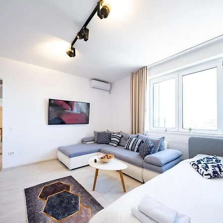 Ultracentral Romana شقة