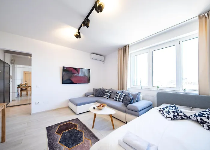 Ultracentral Romana Апартаменти