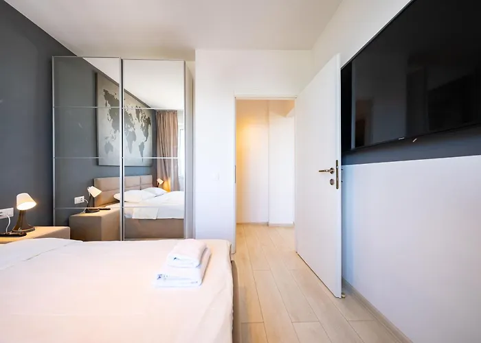 Ultracentral Romana Апартаменти *