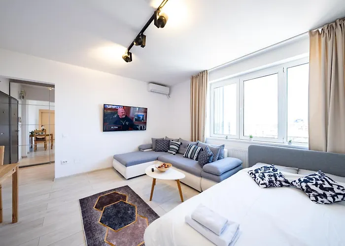 Ultracentral Romana Апартаменти